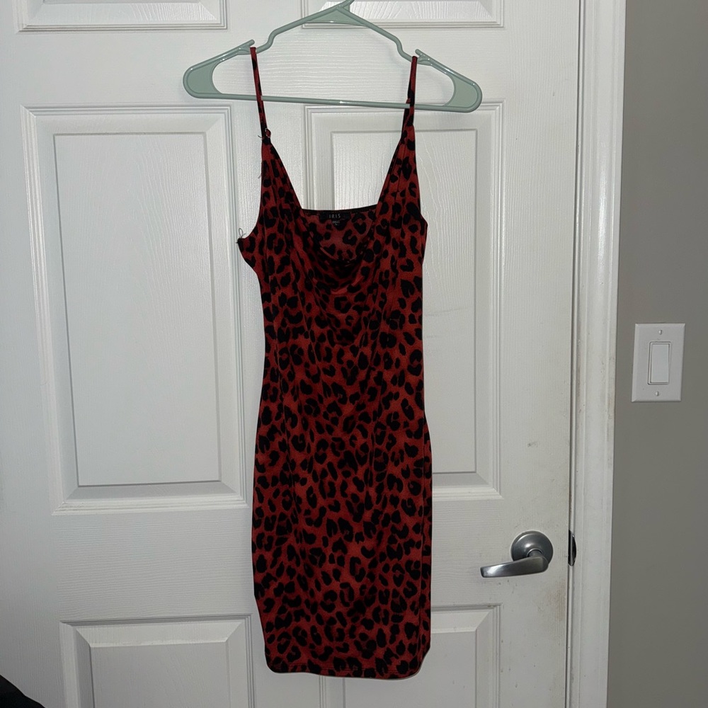 Iris Red and Black Sweetheart Bodycon Mini Dress